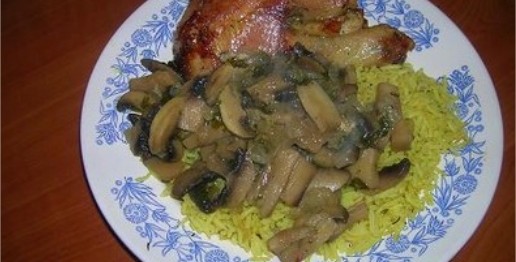 poulet-mhamar-roti-aux-riz-champignons