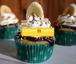 banana-split-cupcakes