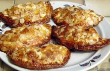 chaussons-aux-pommes-amandes